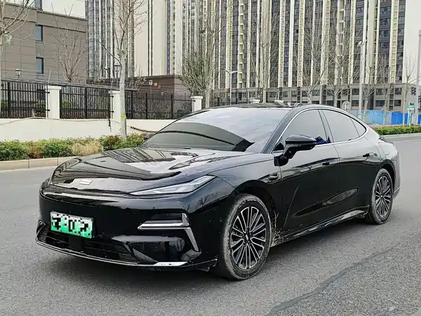 Geely Galaxy Starshine 8 2025