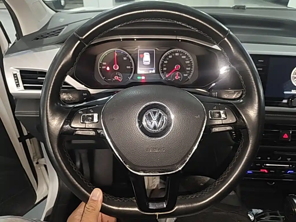 Volkswagen Tharu New Energy 2021 — фото 11