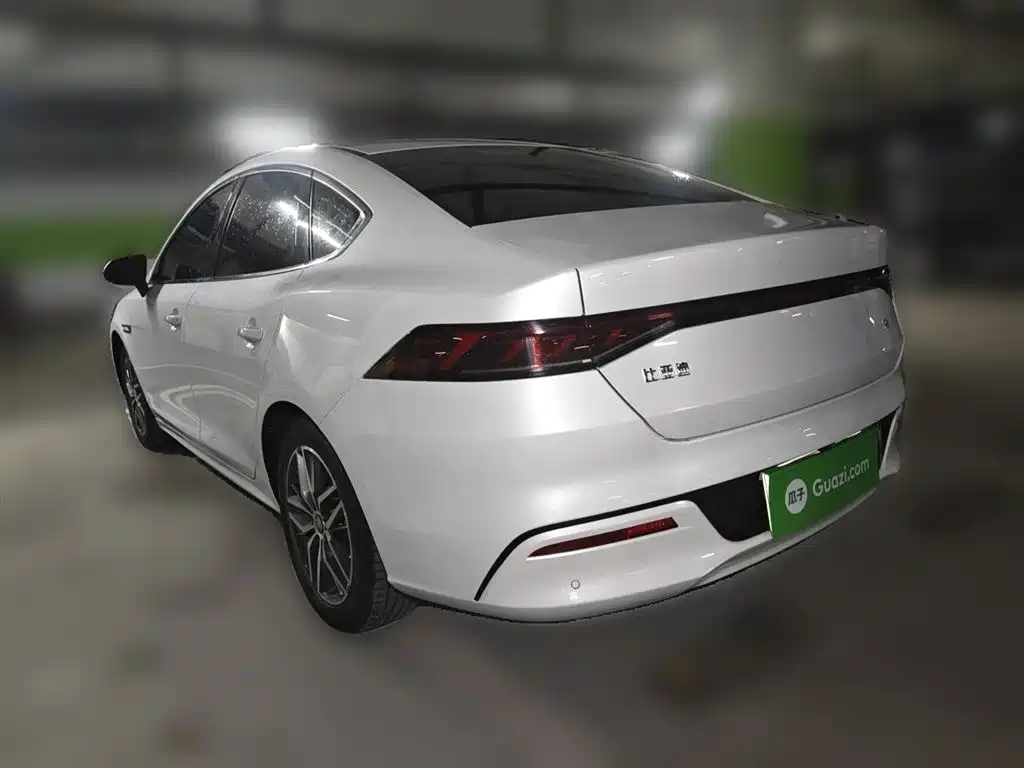 BYD Qin PLUS 2022 — фото 25