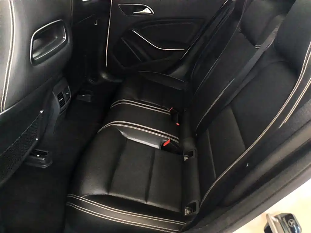 Mercedes-Benz GLA 2017 — фото 17
