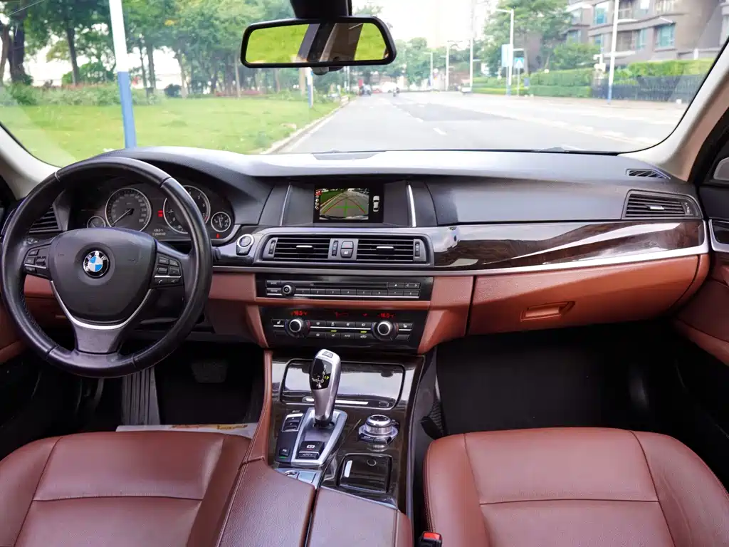 BMW 5 Series 2016