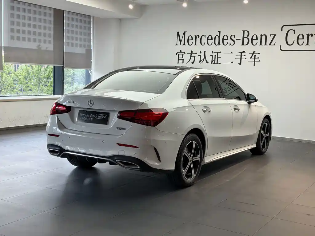 Mercedes-Benz A-Class 2024 — фото 14