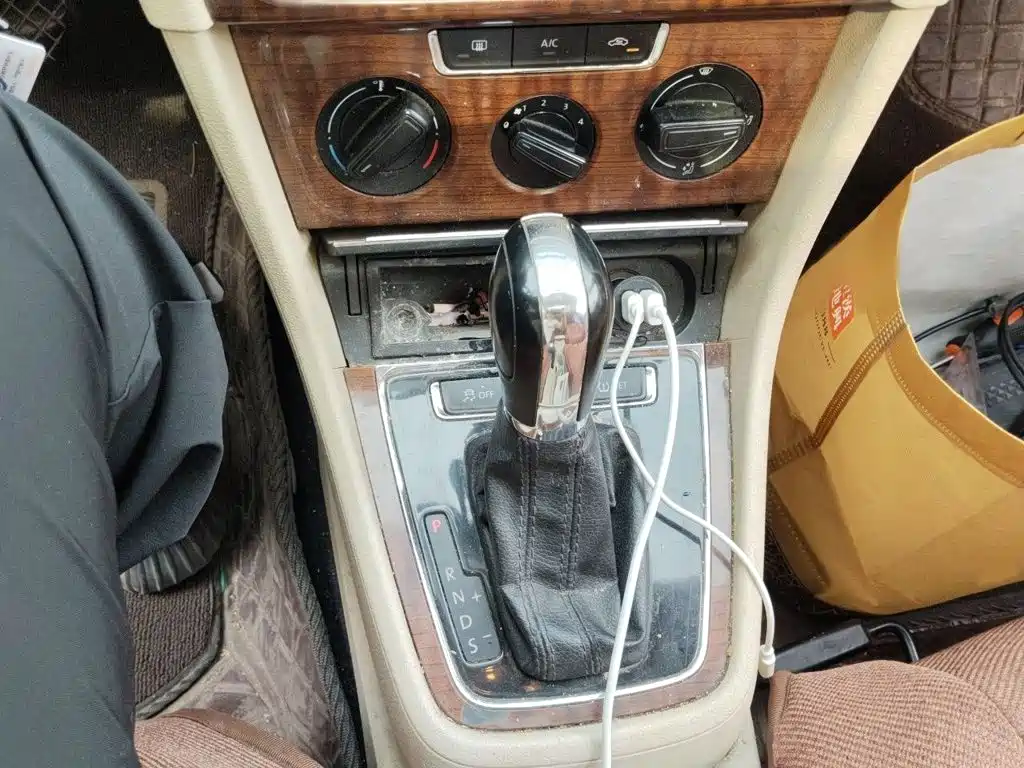 Volkswagen Lavida 2014