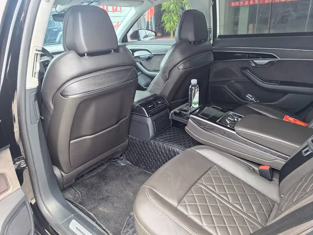 Audi A8 2022