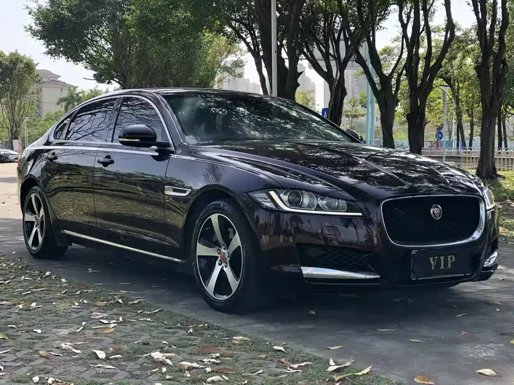 Jaguar XFL 2018