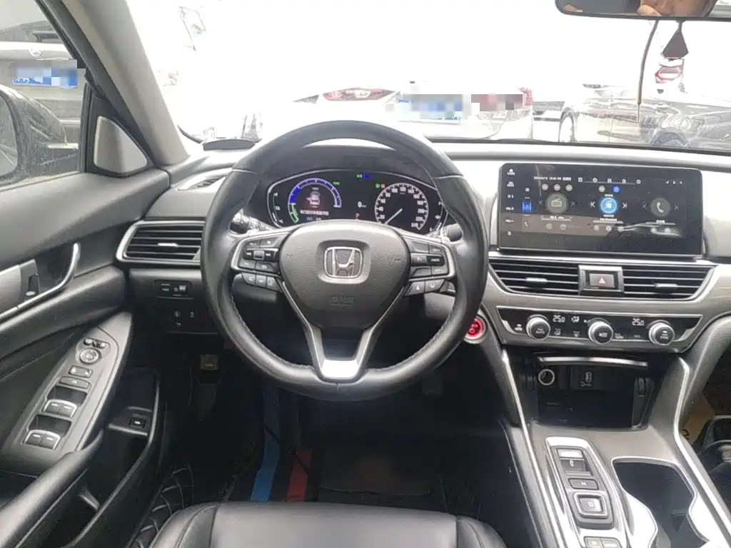 Honda Accord 2023 — фото 11