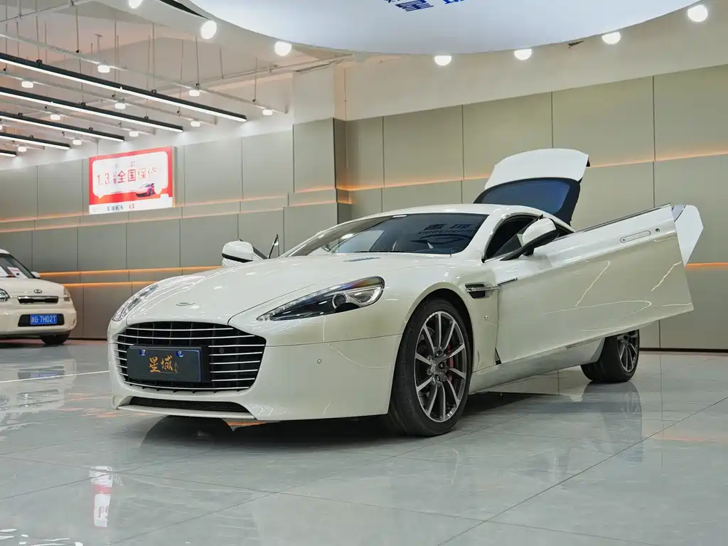Aston Martin Rapide 2019 — фото 27