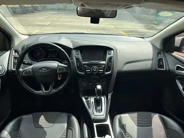 Ford Focus 2015