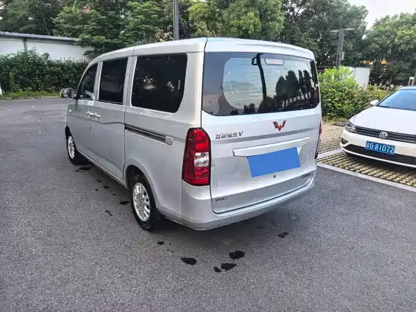Wuling Rongguang V 2017