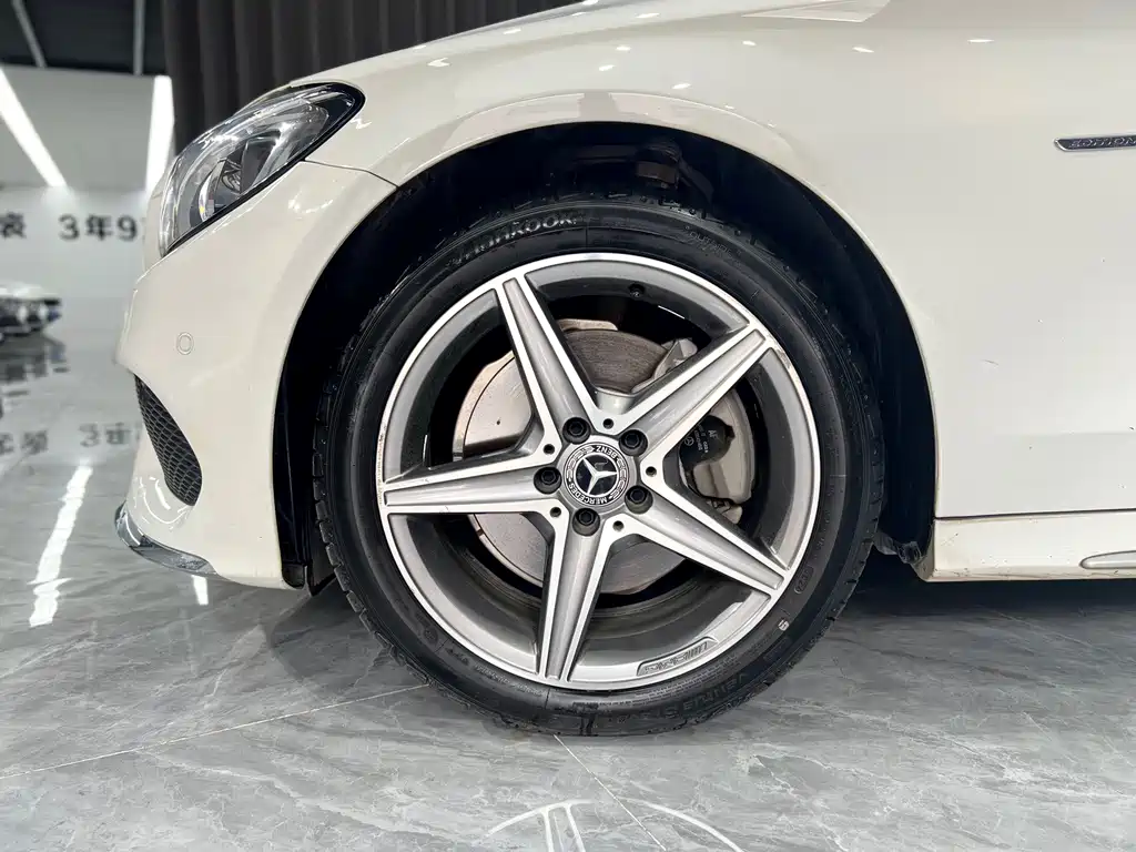 Mercedes-Benz C-Class 2018 — фото 9