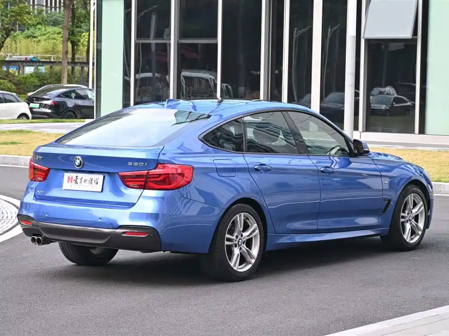 BMW 3 Series GT 2017 — фото 5