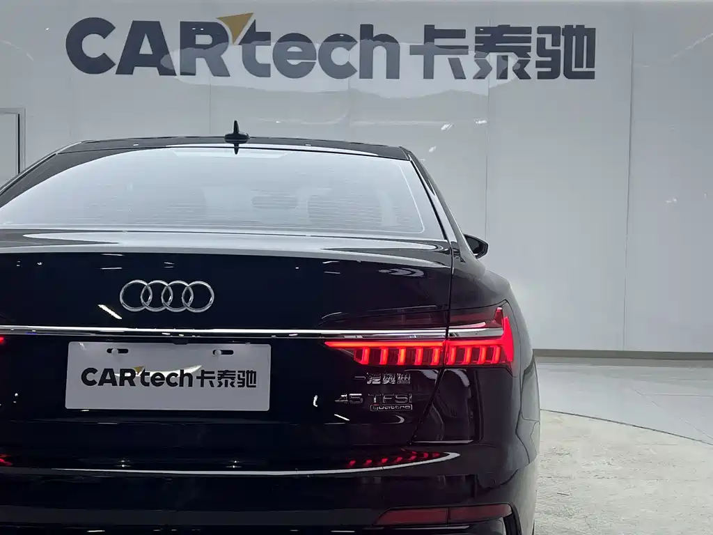 Audi A6L 2024 — фото 30