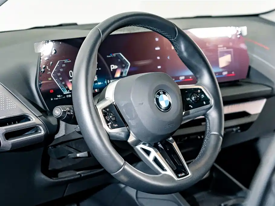 BMW 2 Series 2025 — фото 12