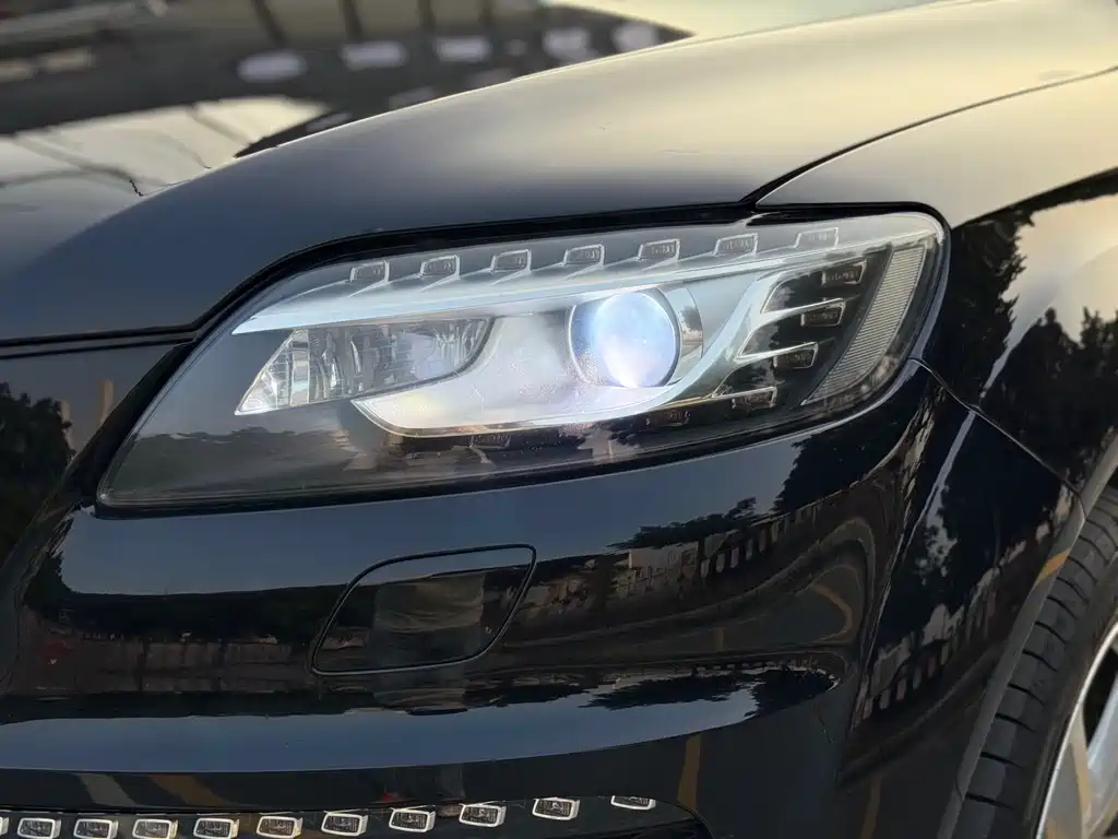 Audi Q7 2015 — фото 22
