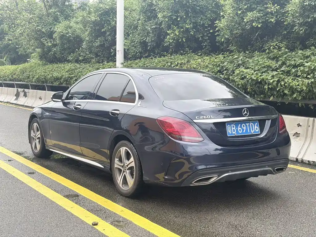 Mercedes-Benz C-Class 2021