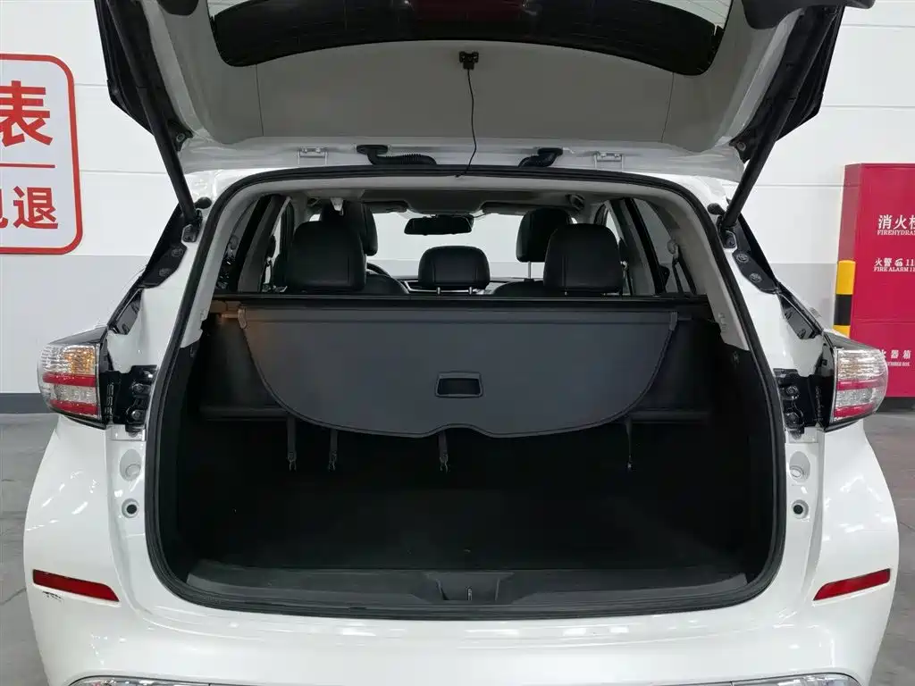 Nissan Murano 2017 — фото 16