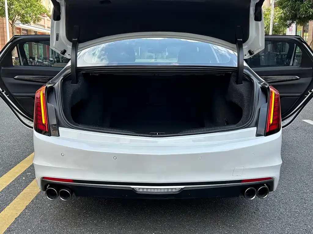 Cadillac CT6 2019 — фото 17