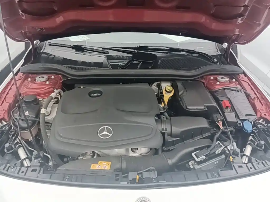 Mercedes-Benz GLA 2018 — фото 20