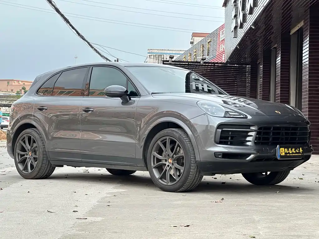 Porsche Cayenne 2018 — фото 3