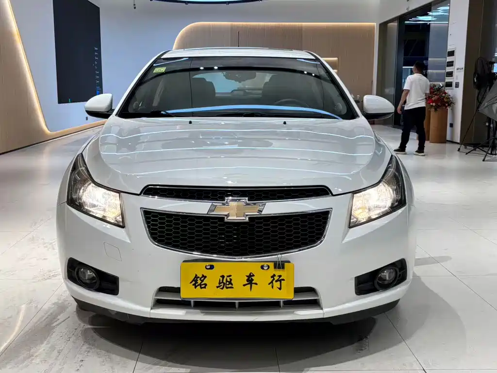 Chevrolet Cruze 2014 — фото 2
