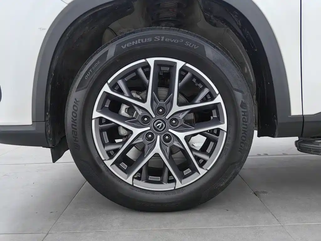 Changan CS75PLUS 2022 — фото 17