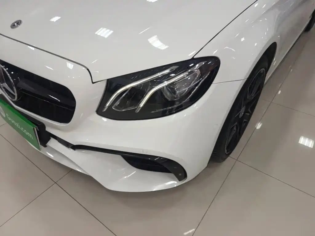Mercedes-Benz E-Class 2020 — фото 24