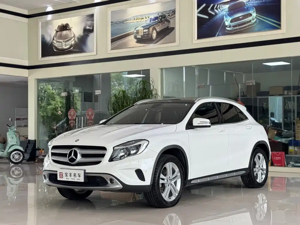 Mercedes-Benz GLA 2016