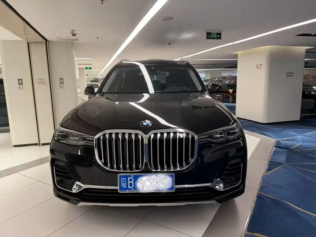 BMW X7 2022