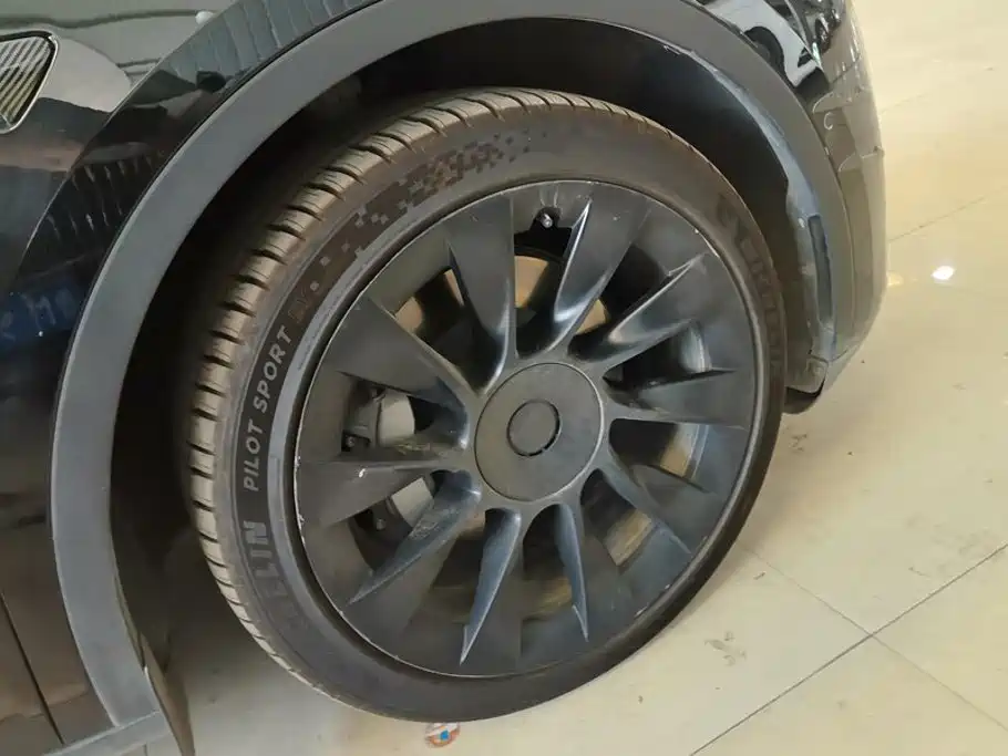 Tesla Model Y 2021 — фото 6
