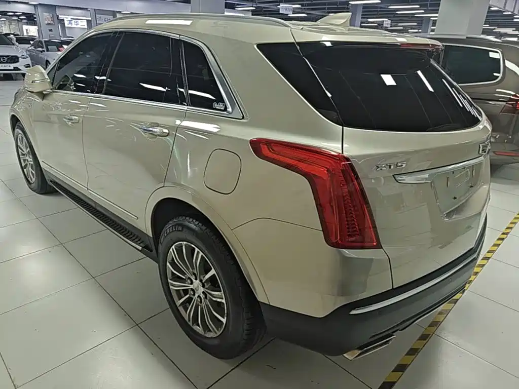 Cadillac XT5 2016 — фото 5