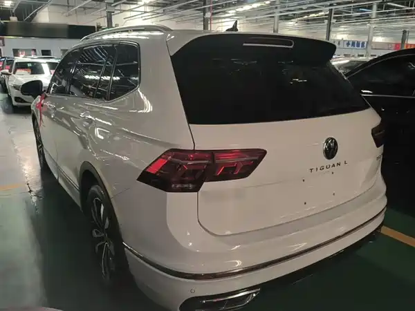 Volkswagen Tiguan L 2023