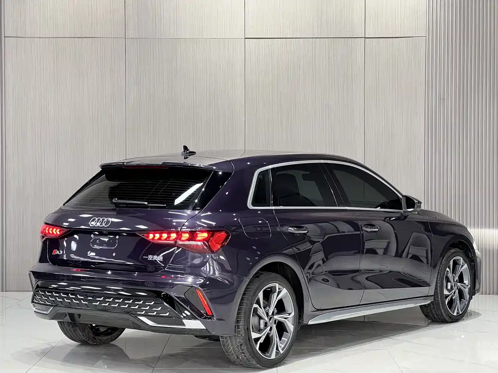 Audi A3 2025 — фото 11