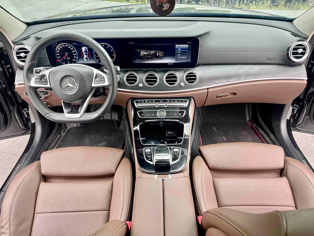 Mercedes-Benz E-Class 2018 — фото 10