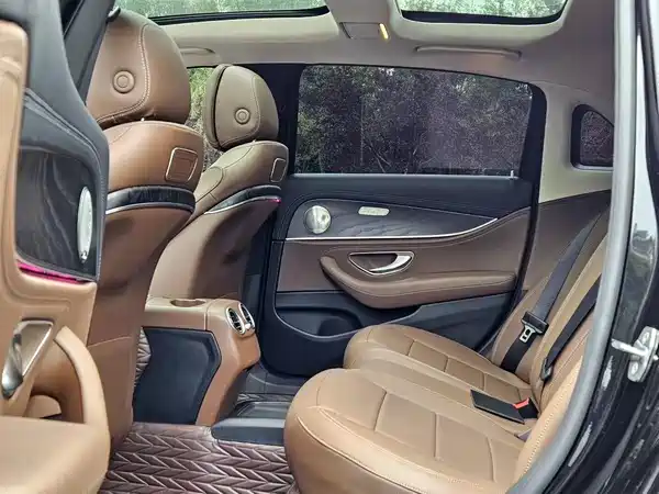 Mercedes-Benz E-Class 2018