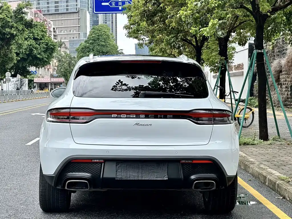 Porsche Macan 2023 — фото 19