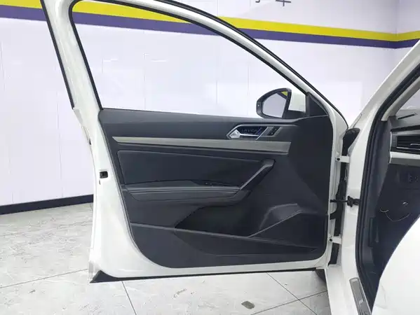 Volkswagen Lavida 2021