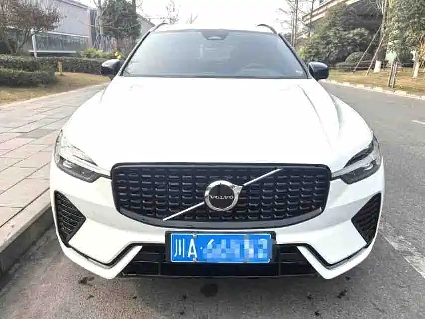Volvo XC60 2024 — фото 2