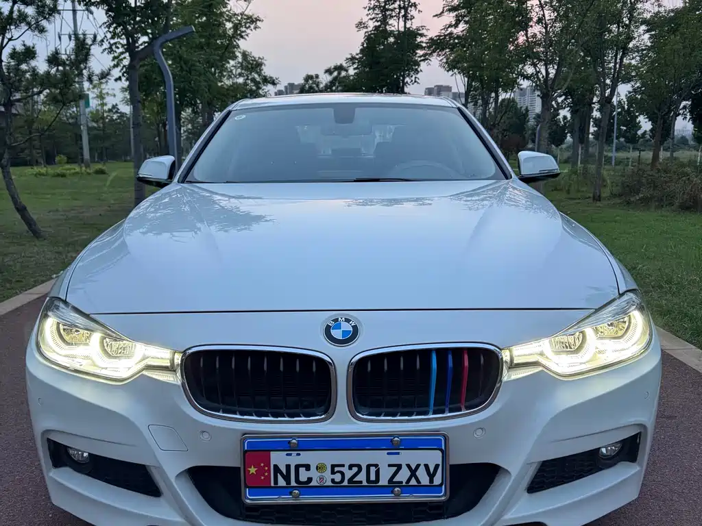 BMW 3 Series 2017 — фото 16
