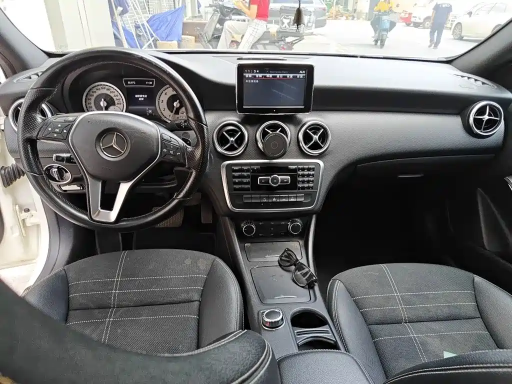 Mercedes-Benz A-Class 2014 — фото 13
