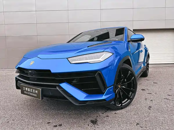 Lamborghini Urus 2024