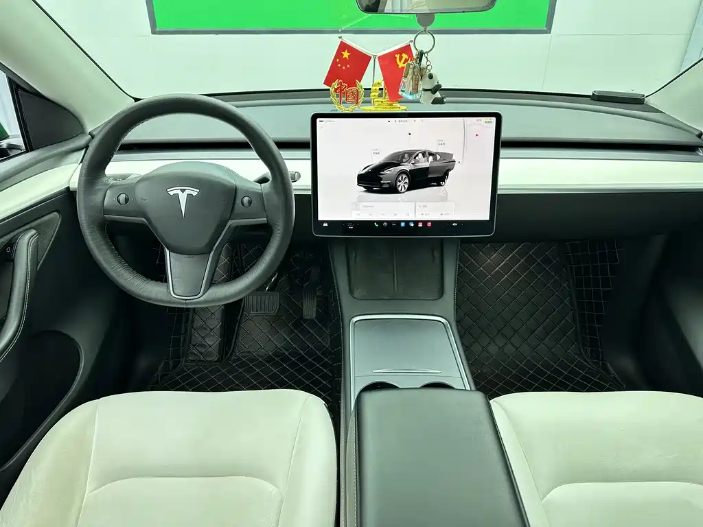 Tesla Model Y 2022 — фото 9