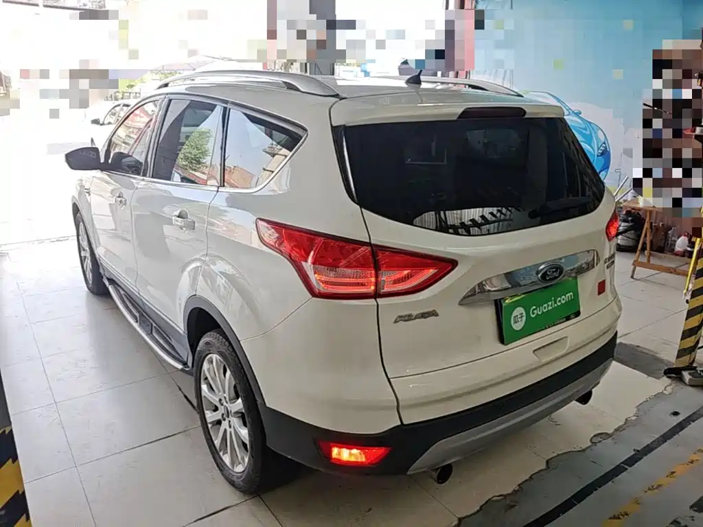 Ford Kuga 2015