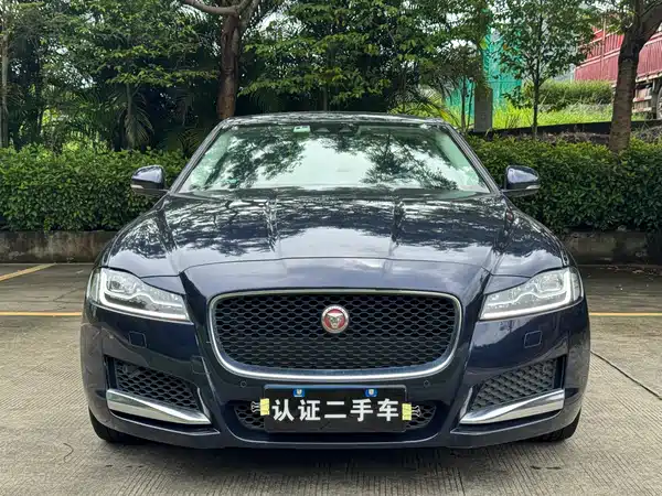 Jaguar XFL 2018