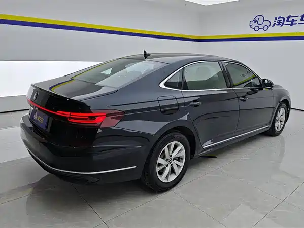 Volkswagen Passat 2025