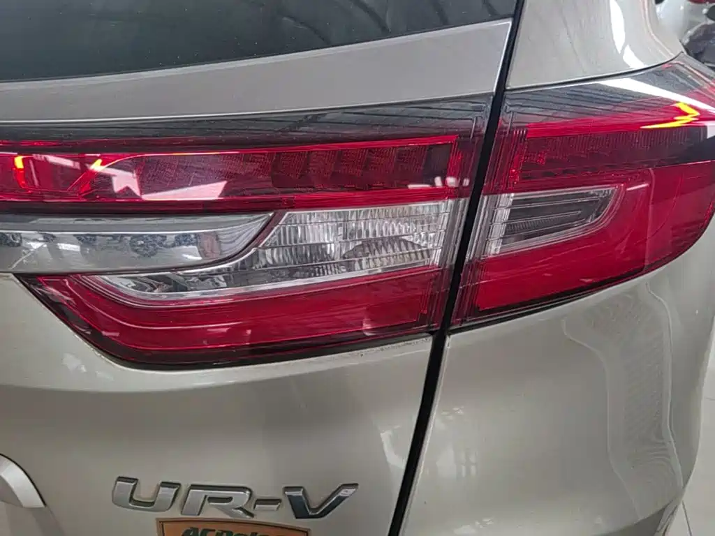 Honda UR-V 2017 — фото 8