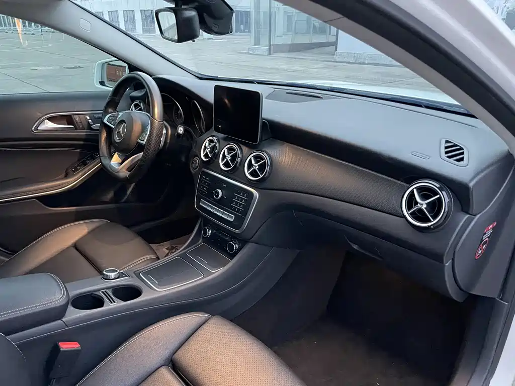 Mercedes-Benz GLA 2019 — фото 13