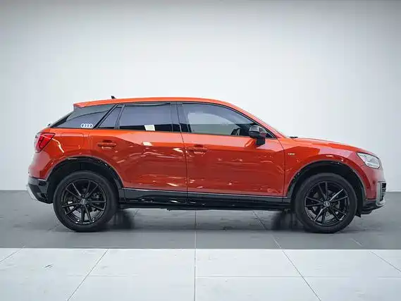 Audi Q2L 2018