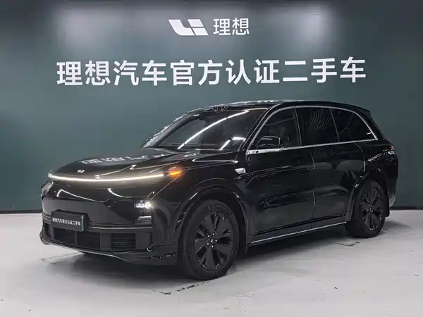 Li Auto L8 2025