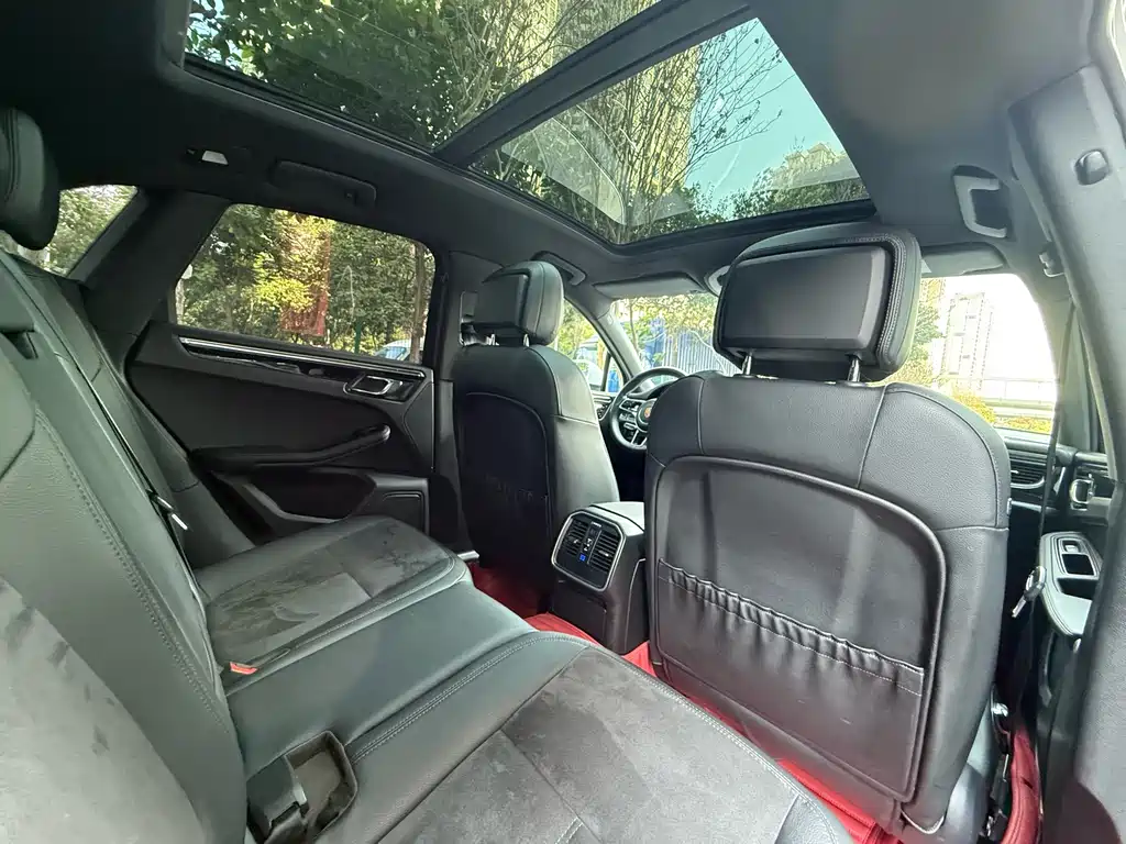 Porsche Macan 2015 — фото 11
