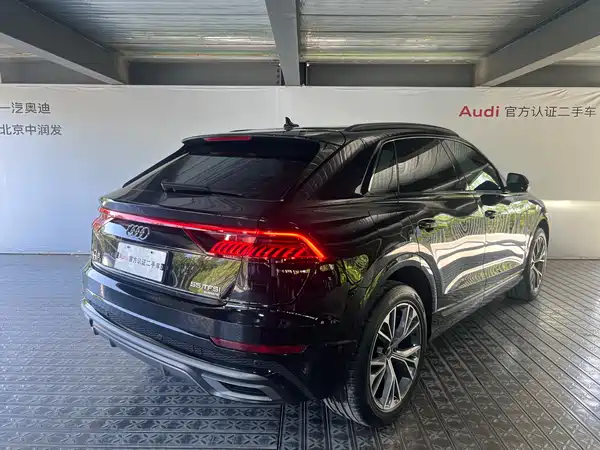 Audi Q8 2022